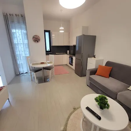 Square 21 Number 6 Appartement Tirana