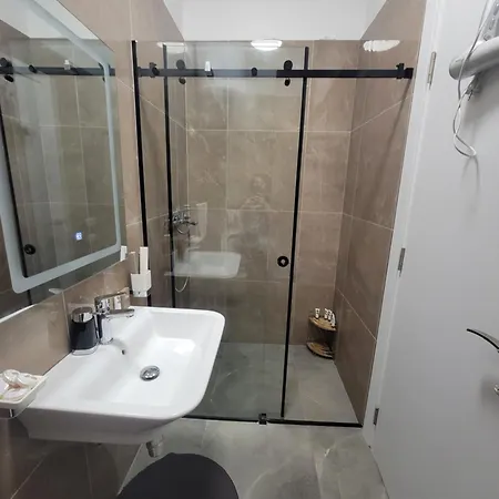 Square 21 Number 6 Apartment