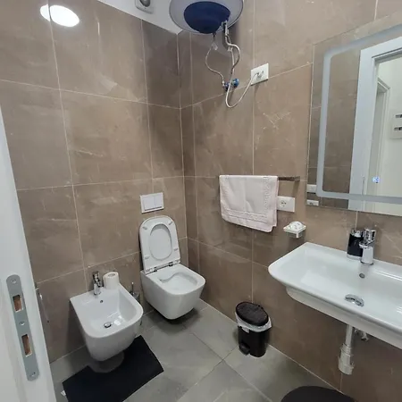 Square 21 Number 6 *